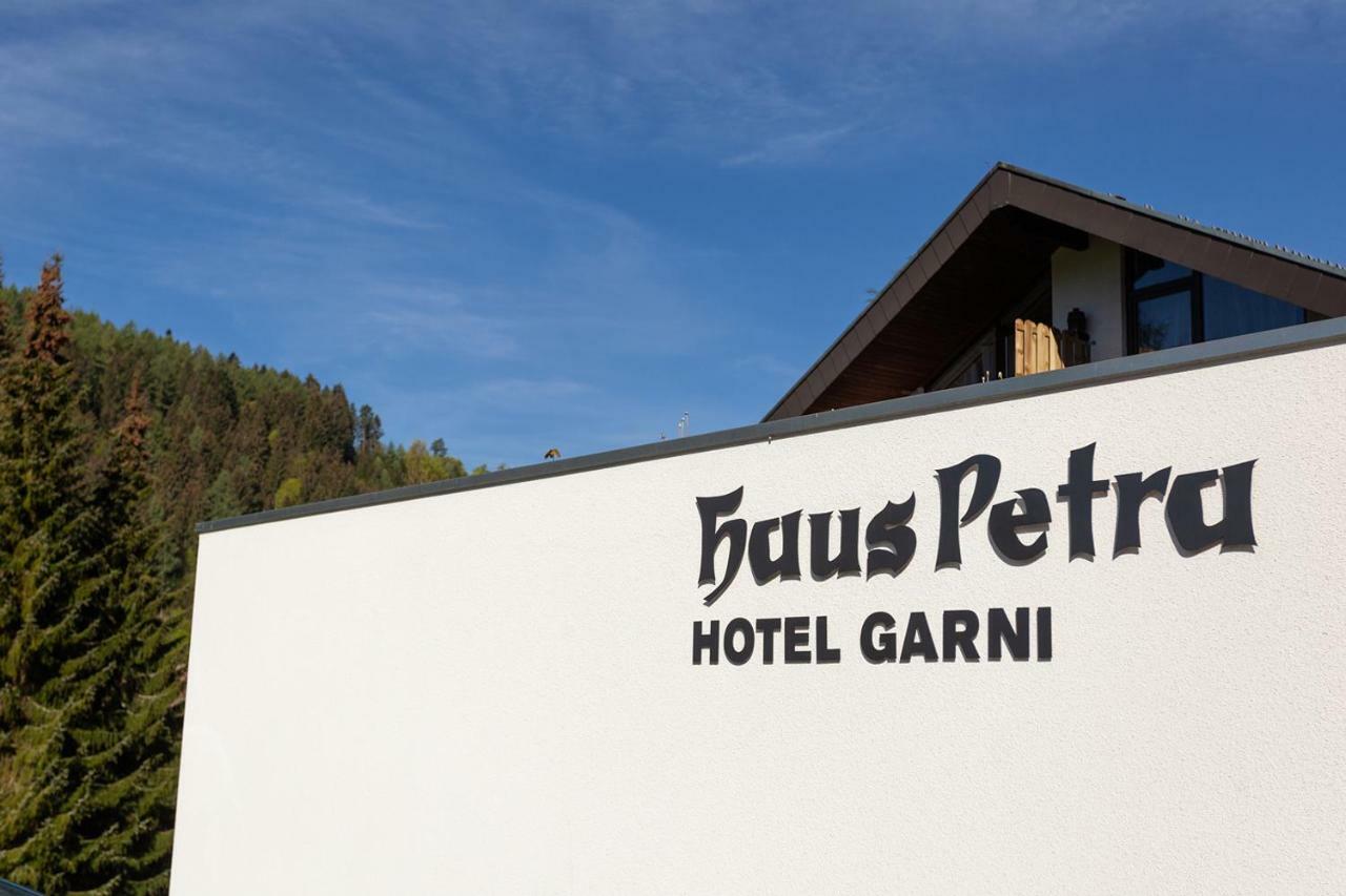 Hotel Petra Байерсброн Екстериор снимка