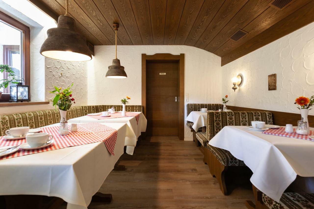 Hotel Petra Байерсброн Екстериор снимка
