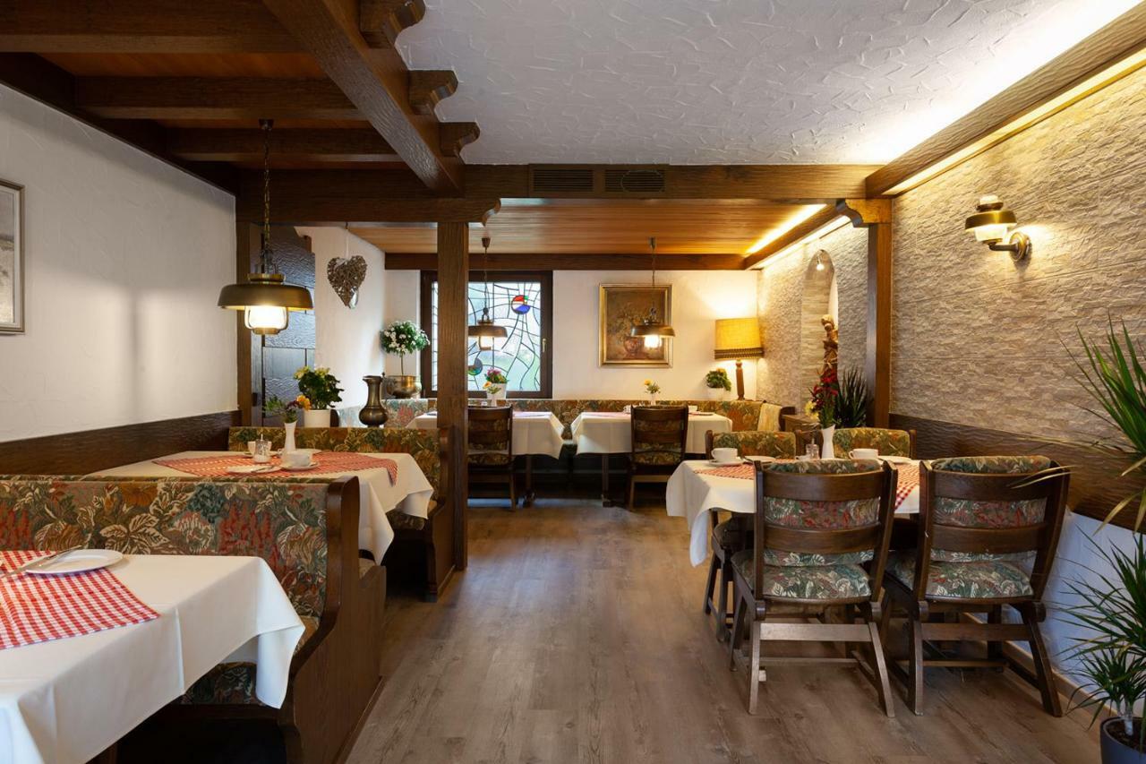 Hotel Petra Байерсброн Екстериор снимка