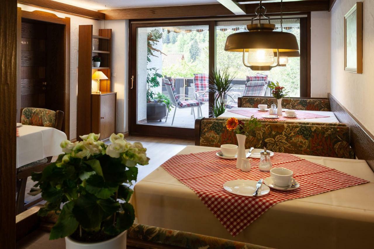 Hotel Petra Байерсброн Екстериор снимка