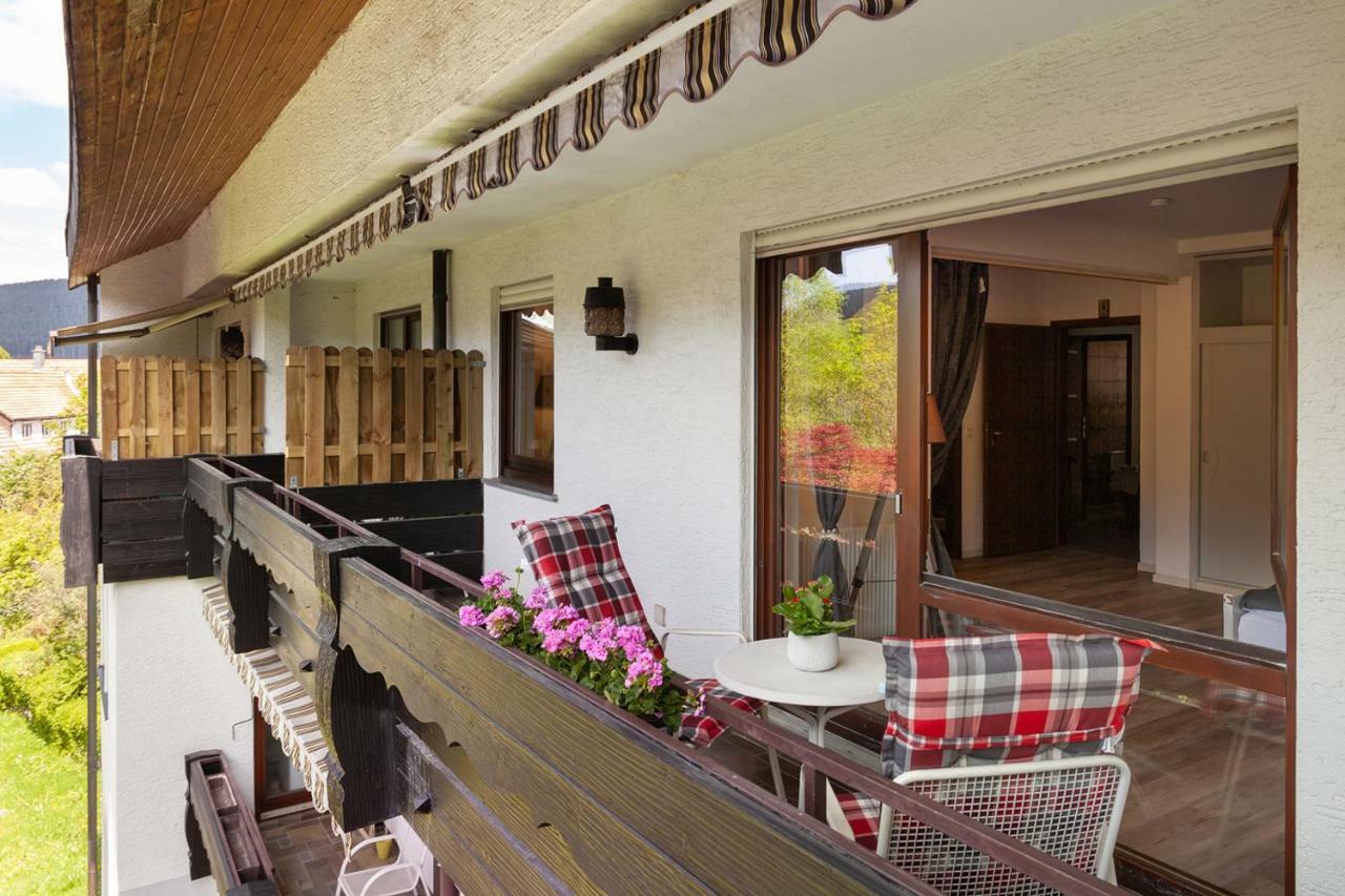 Hotel Petra Байерсброн Екстериор снимка