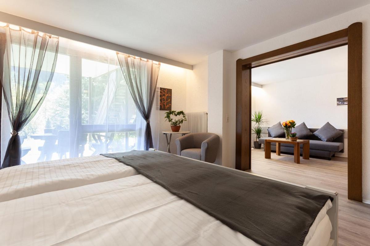 Hotel Petra Байерсброн Екстериор снимка